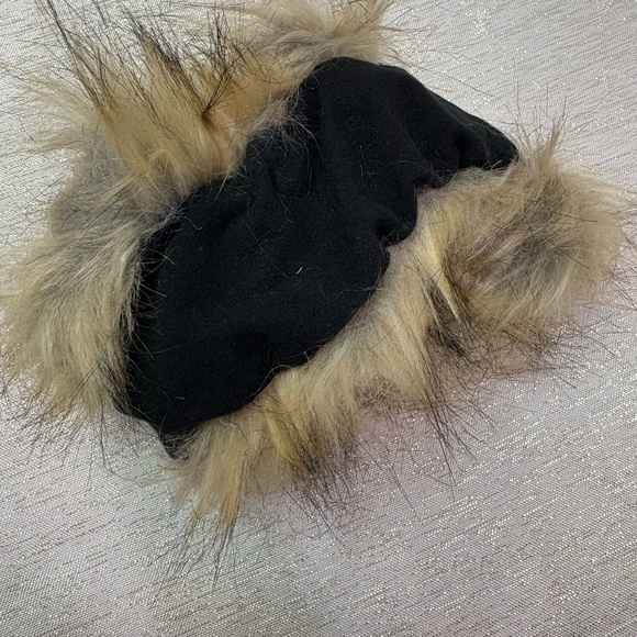 Faux Fur Tan and Black head warmer - Picture 6 of 6